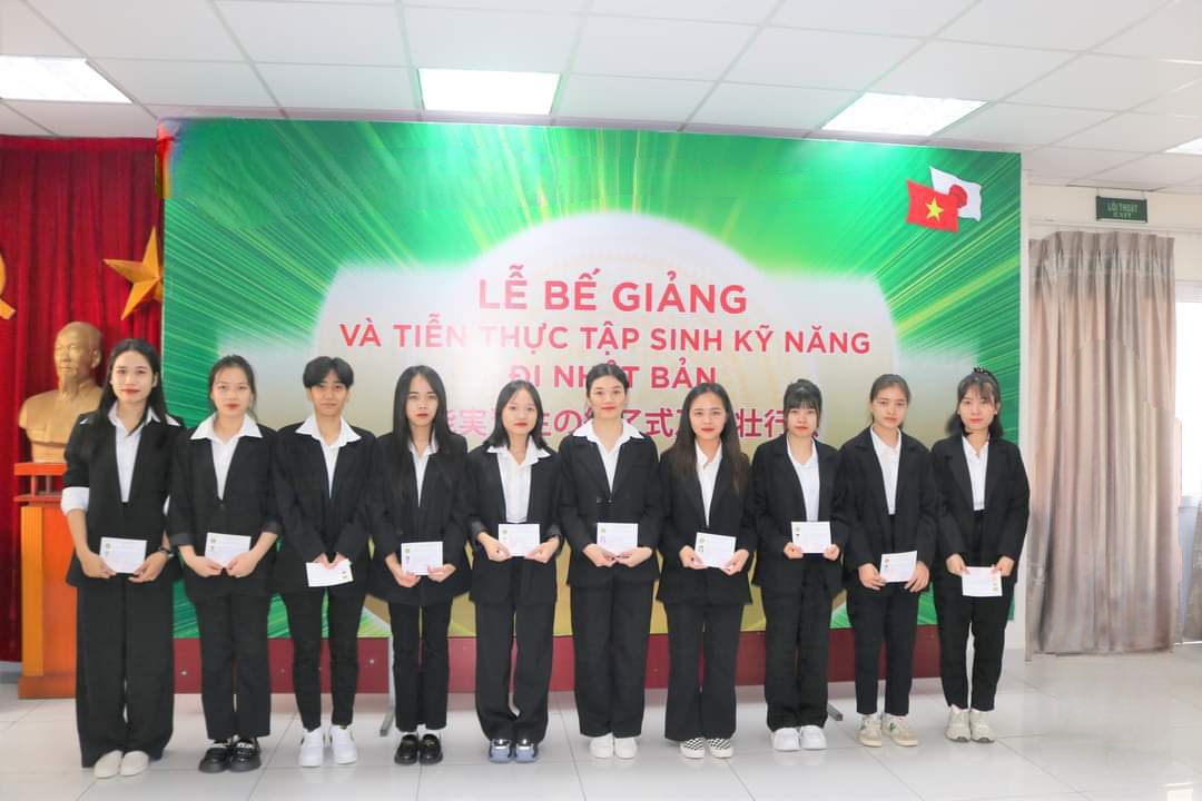 BẾ GIẢNG VÀ TIỄN THỰC TẬP SINH KỸ NĂNG SANG NHẬT BẢN LÀM VIỆC NGÀY 24/03/2023