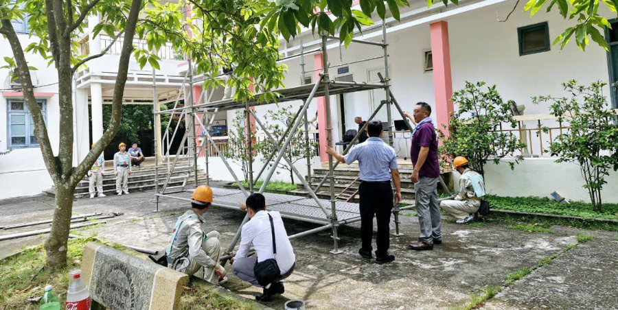 HAI BẠN THI TUYỂN VÀ TRÚNG TUYỂN ĐƠN HÀNG GIÀN GIÁO LƯƠNG CAO NGÀY 06/09/2024