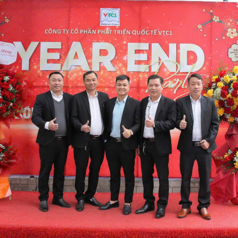Tất niên tạm biệt năm cũ 2024